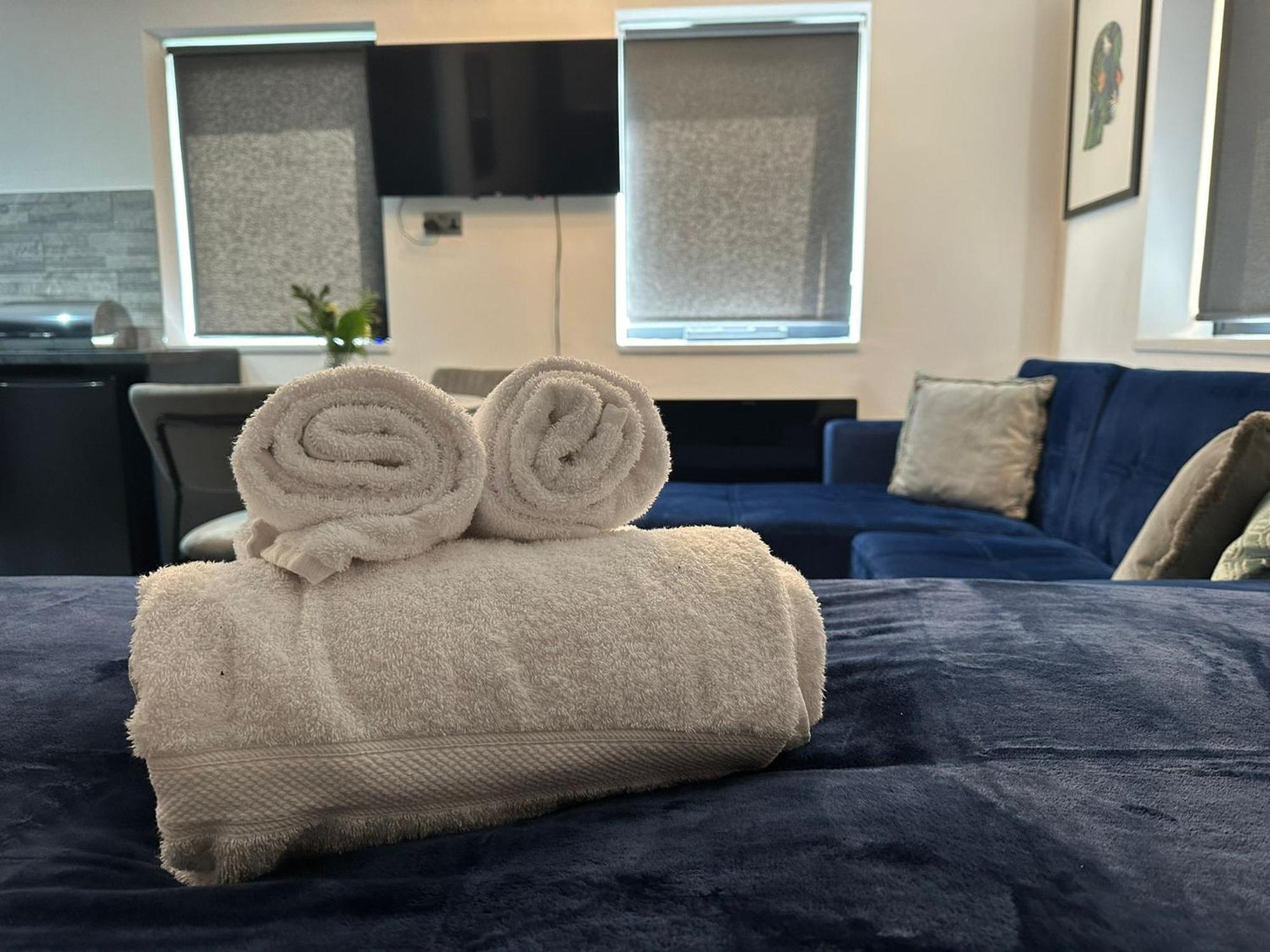Newark House Premium Apartments With Sofa Beds - Wifi - Free Parking - Perfect For Contractors! Peterborough Extérieur photo